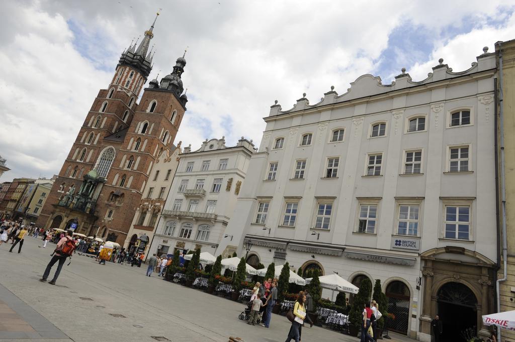 Apartments Rynek Glowny Krakow Bagian luar foto