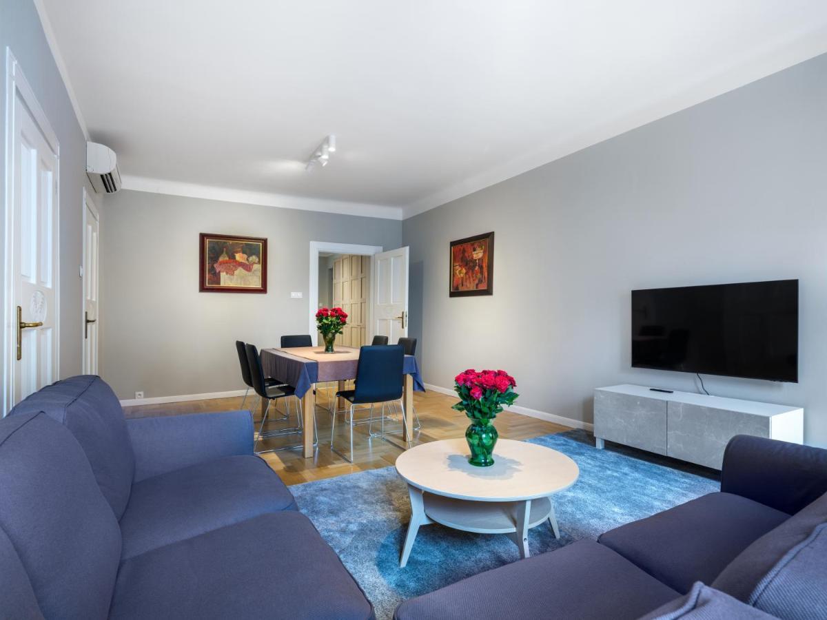 Apartments Rynek Glowny Krakow Bagian luar foto